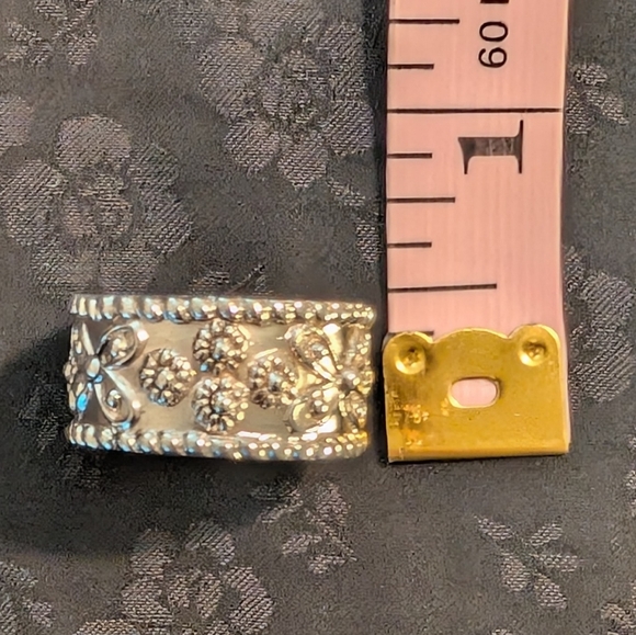 Solid Sterling Silver Cigar Band Floral Ring Size 8 - Picture 10 of 10